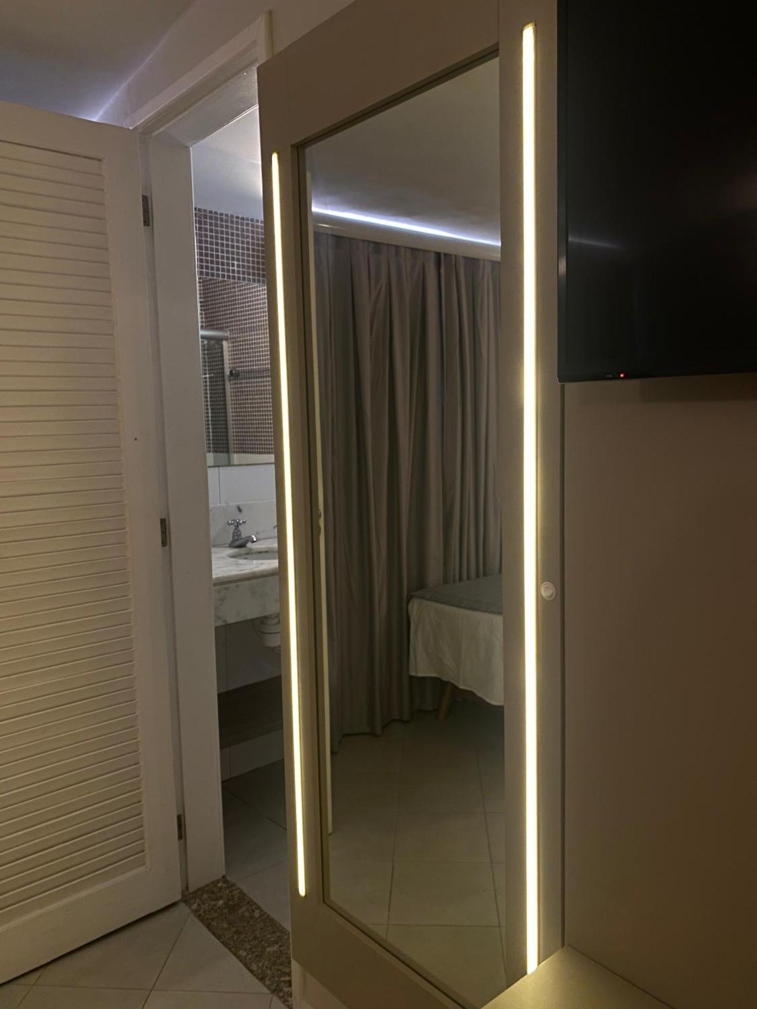 Malibu Plaza Hotel Лауро-де-Фрейтас Екстер'єр фото