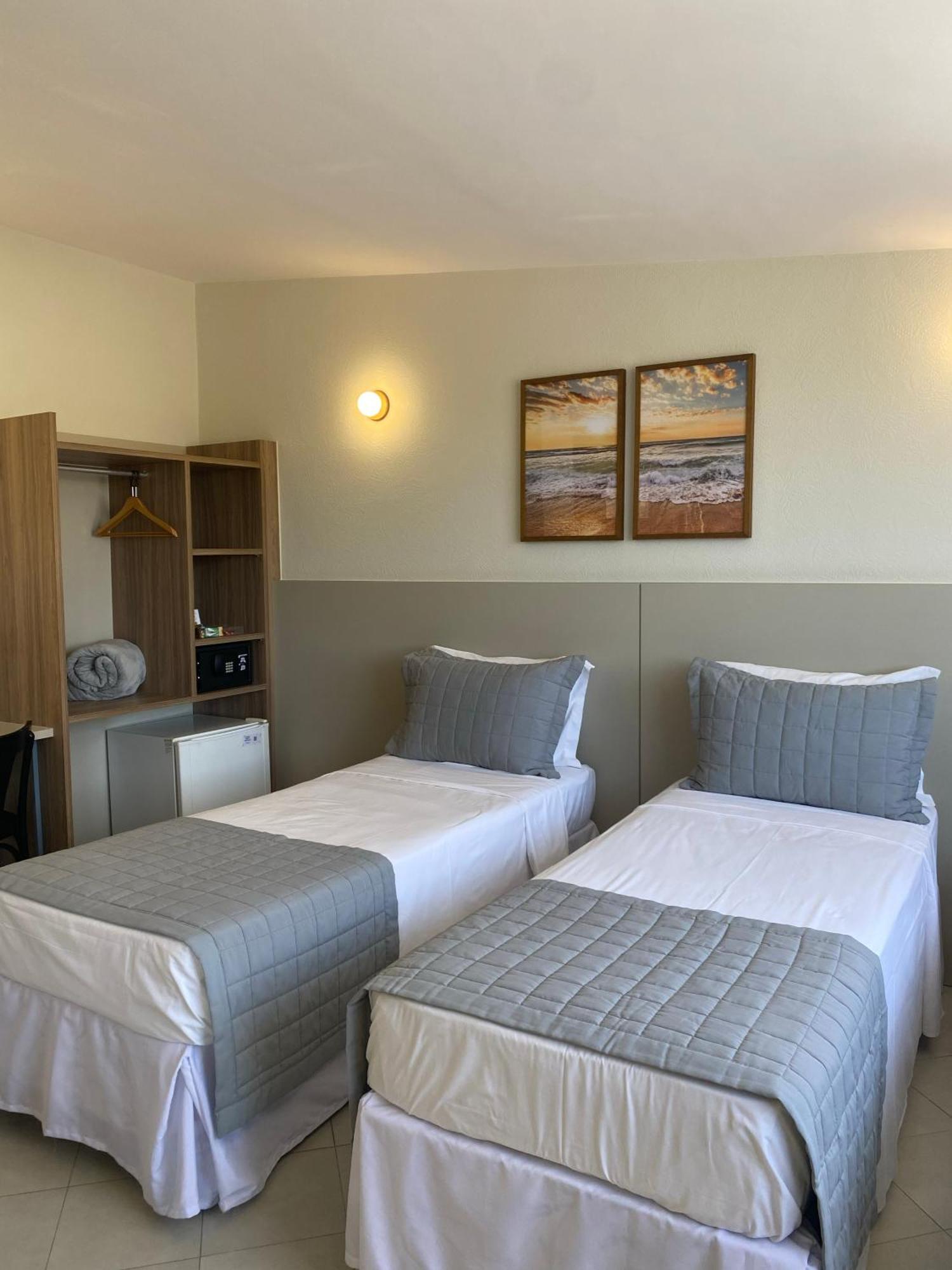 Malibu Plaza Hotel Лауро-де-Фрейтас Екстер'єр фото