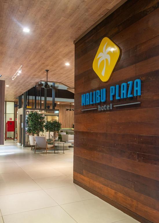 Malibu Plaza Hotel Лауро-де-Фрейтас Екстер'єр фото