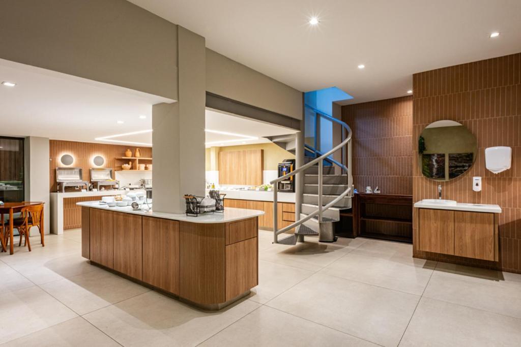Malibu Plaza Hotel Лауро-де-Фрейтас Екстер'єр фото